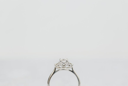 All in the details - side profile of a trilogy ring